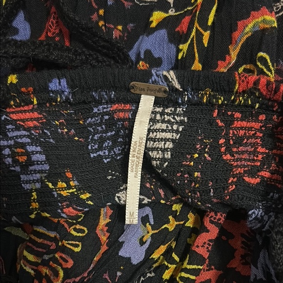 Floral Halter Top with Lace Detail - Picture 2 of 4